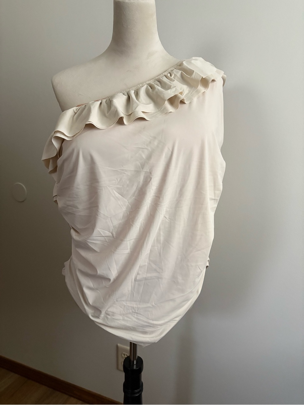NWT J. Crew Matte Natural Ruffle One Shoulder One-Piece Swimsuit Size 24